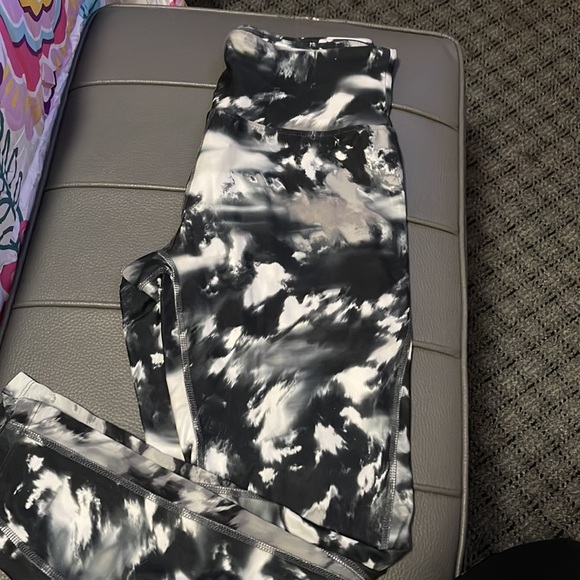 Bally’ Fitness leggings —- large - Picture 4 of 5